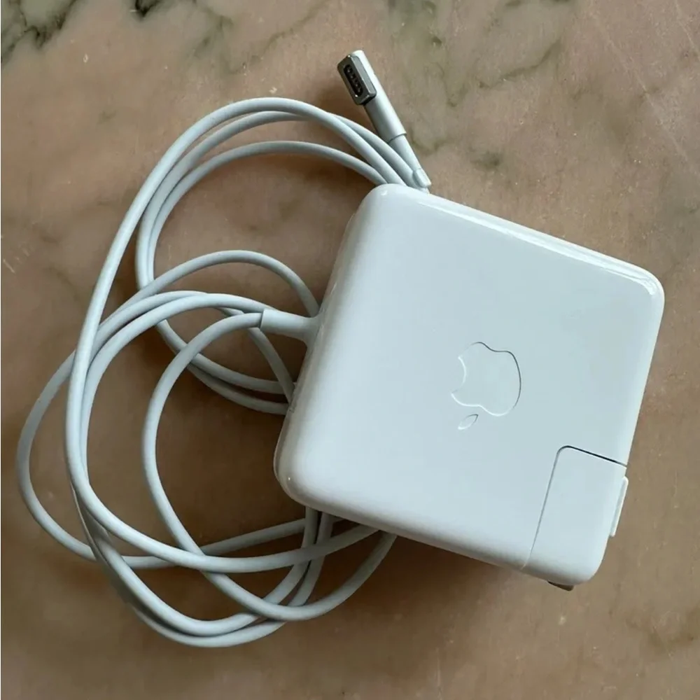 Apple 60W Magsafe 2 Power Adapter.